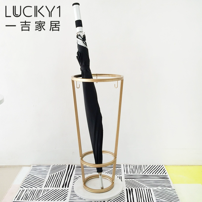 Ô đứng sàn nhà đơn giản phong cách Bắc Âu đá cẩm thạch lưu trữ giá in lưới màu đỏ sáng tạo ô xô - Kệ kệ giá sách