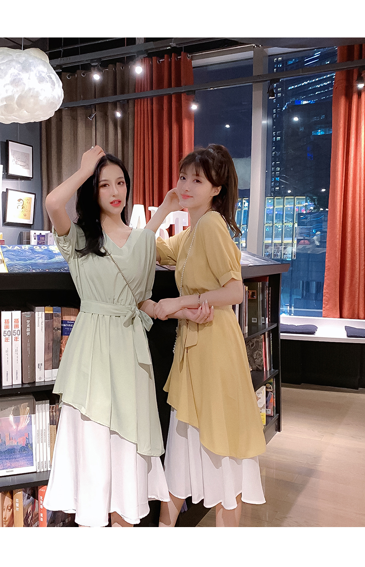 DABI 韓系V領綁帶收腰簡約撞色不規則短袖洋裝 DABI 韓系V領綁帶收腰簡約撞色不規則短袖洋裝