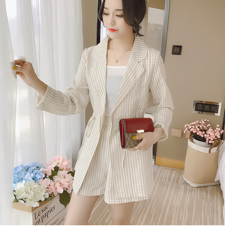 VK旗艦店 韓系休閒短褲條紋襯衫上衣吊帶顯瘦洋氣寬口褲套裝短袖褲裝