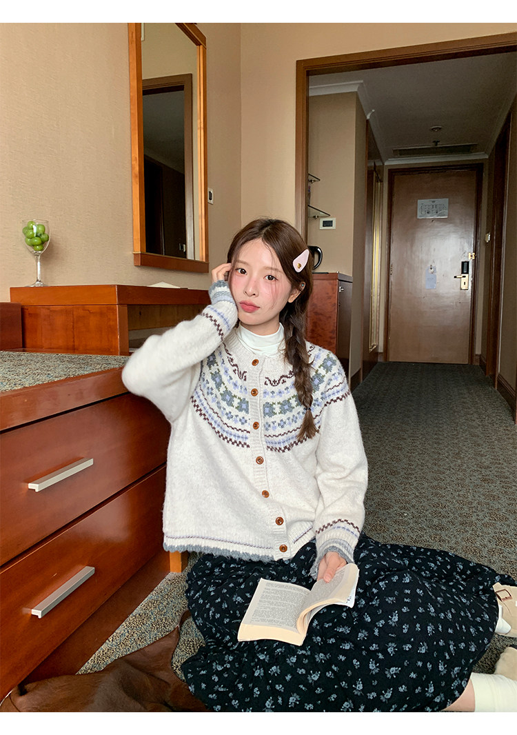 토지 작은 그룹 공정한 섬 스웨터 오픈 가디건 디자인 센스 한 부서 부드러운 레트로 분위기 센스 느긋한 슬림해 보이는 여성 코트 상세 이미지 1