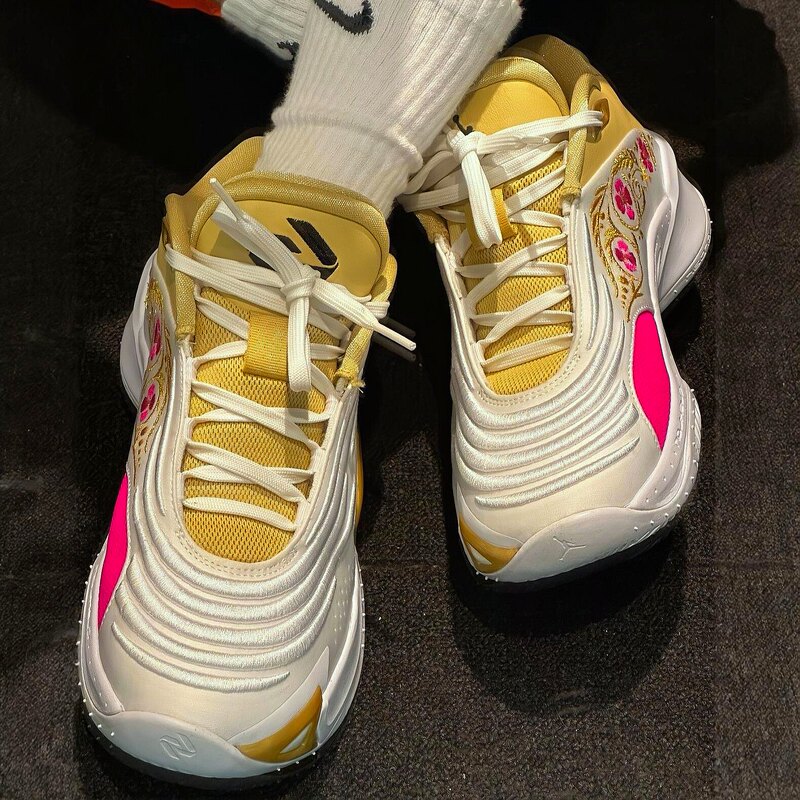 Nike Jordan Luka 3 Luka Doncic 3 Real Madrid Men's Actual Basketball Shoes Fz2467-100 Nike Jordan Luka 3 Luka Doncic 3 Real Madrid Men's Actual Basketball Shoes Fz2467-100