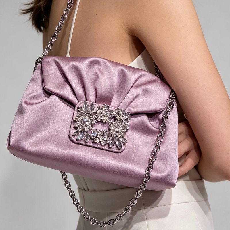 Rv New Diamond-Studded Pleated Underarm Chain Clutch Evening Bag Crossbody Shoulder Bag Socialite Dress Wedding Banquet Versatile Rv New Diamond-Studded Pleated Underarm Chain Clutch Evening Bag Crossbody Shoulder Bag Socialite Dress Wedding Banquet Versatile