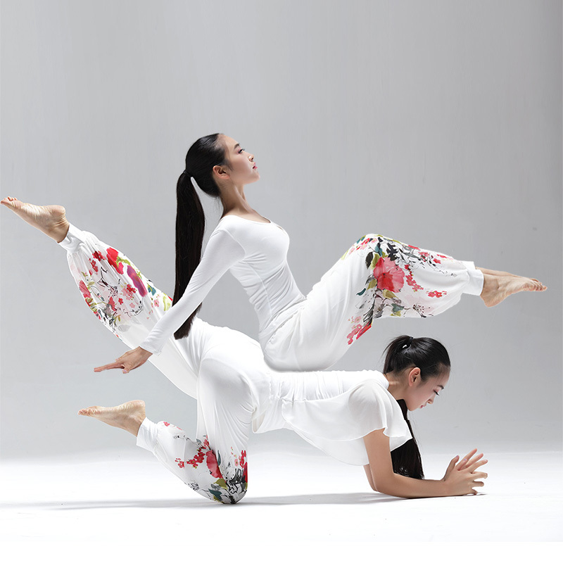 Fairy-Like Dance Yoga Outfit Set for Women, Elegant and Flowy Printed Lantern Pants, White High-End Dance Performance Fairy-Like Dance Yoga Outfit Set for Women, Elegant and Flowy Printed Lantern Pants, White High-End Dance Performance