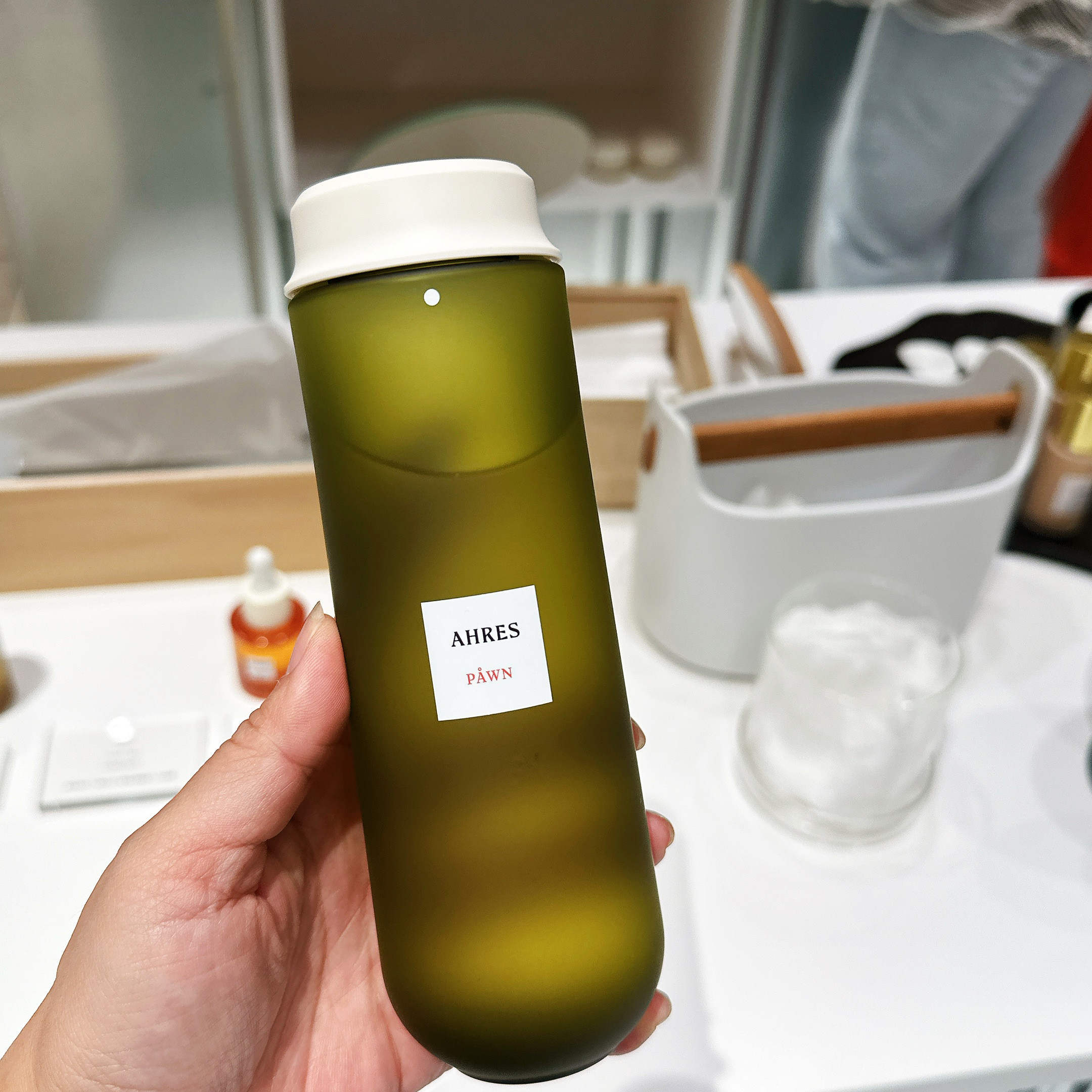 日本专柜新款AHRES精华化妆水300ml保湿补水收缩毛孔温和湿敷评价- 淘宝网