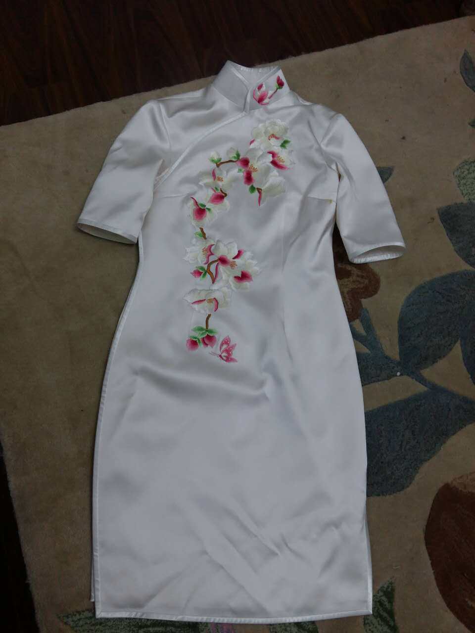 Spring and summer Paragraph 5 Sleeves Heavy Genuine Silk Genuine Silk Embroidered improved Chinese qipao Dress Special