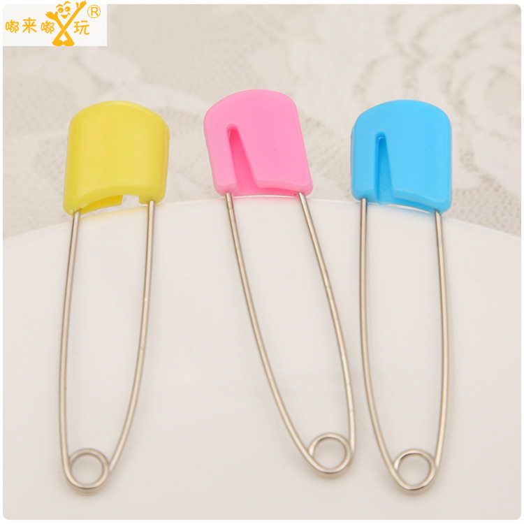 Safety pin Baby cartoon baby with large pregnant woman buckle needle Newborn child safety lock needle Small U-shaped needle