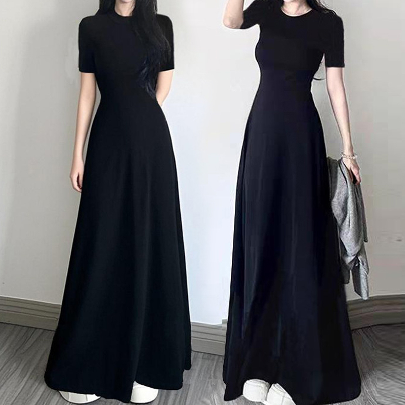 Elegant Round-Neck Short-Sleeve Dress for Women, Summer Black Slim-Fit Hip-Covering and Revealing A-Line Long Skirt Elegant Round-Neck Short-Sleeve Dress for Women, Summer Black Slim-Fit Hip-Covering and Revealing A-Line Long Skirt