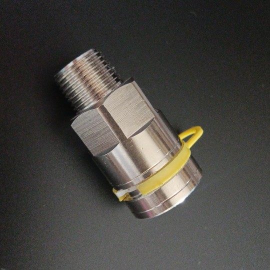 Stainless steel gas bellows concealed pipe free of knocks Japanese foreign trade style gas gas pipe special