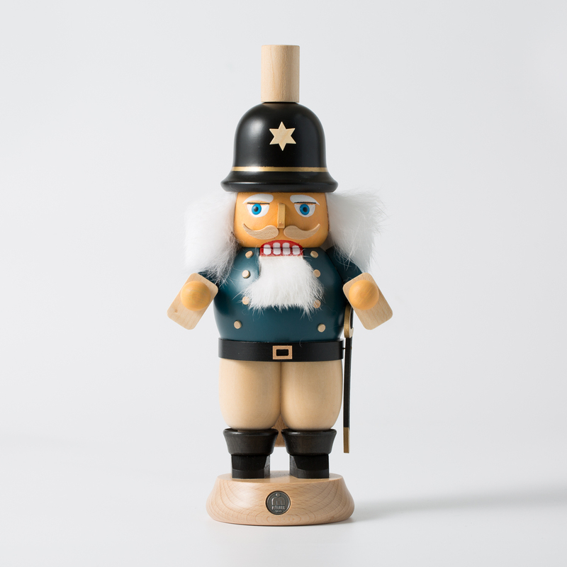 German imported ornaments Müller pure handmade Nutcracker ornaments craft gifts ornaments police wooden dolls puppets