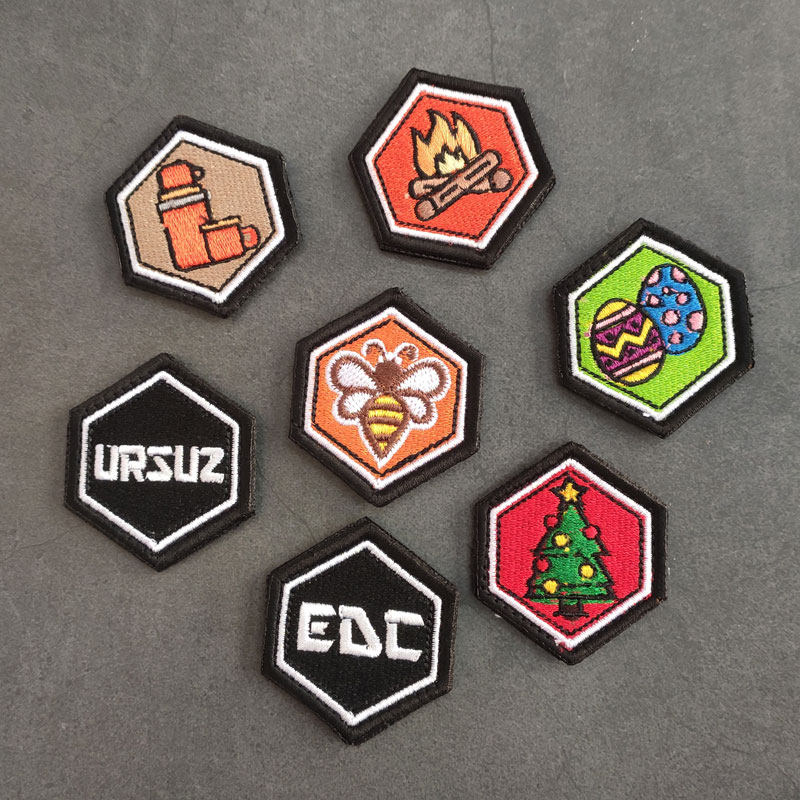 New mini magic sticker chapter embroidery breaking hole patch hexagonal pattern EDC personality badge tactical shoulder bag sticker