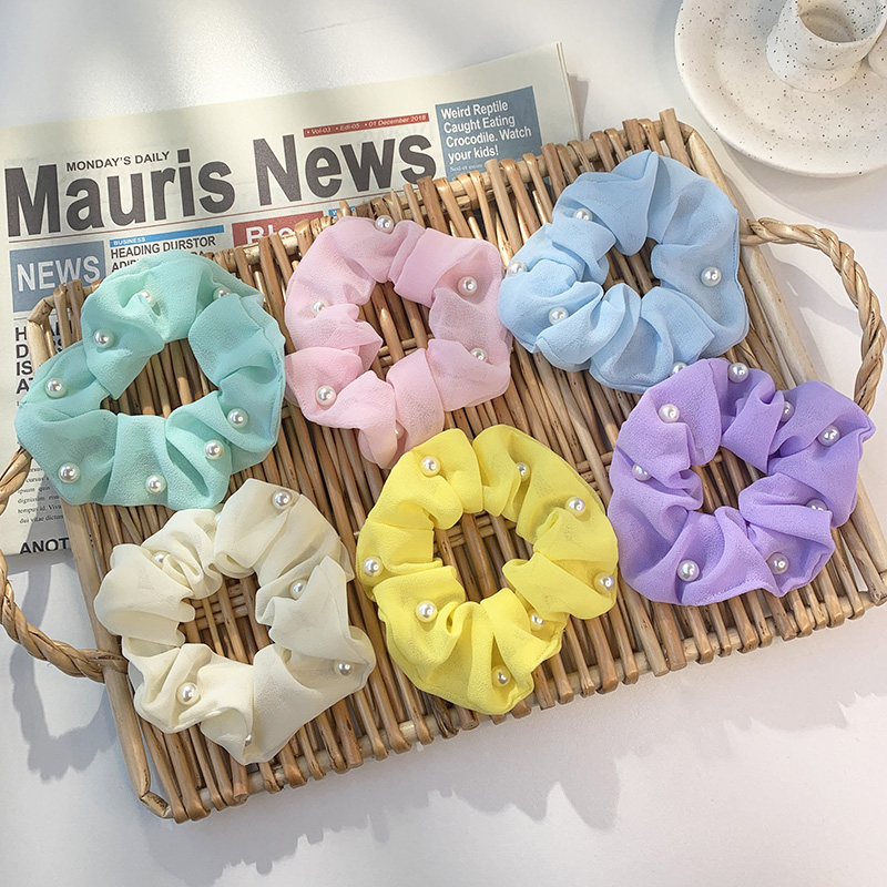 Korea's Simple Elegant Retro Pearl Hair Scrunchies display picture 5