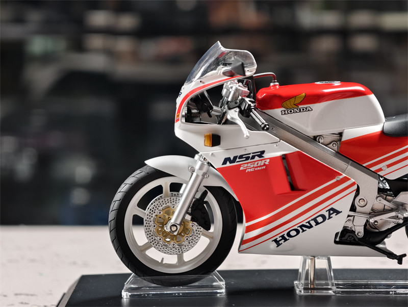 1/12 AOSHIMA Honda NSR 250R SP R4 Rothmans MC18 MOTORCYCLE MODEL
