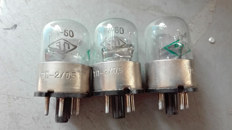 New antique collection Soviet Union TП-2 0 5 electron tube TN-2 0 5 voltage regulator tube steady flow tube real picture