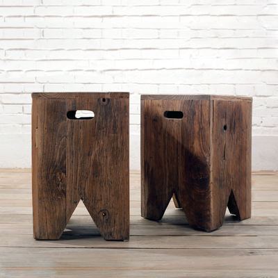 Simple solid wood furniture from the ancient era, square stools, old elm wood dining chairs and stools, creative old door panels, fashionable design, and small stools
