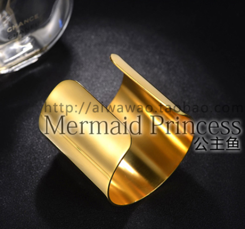 Vòng tay nữ mở rộng châu Âu và châu Mỹ phóng đại vòng đeo tay súp chỉ bằng thép titan vàng bóng tay vòng tay trang sức không phai vòng tay pandora pnj