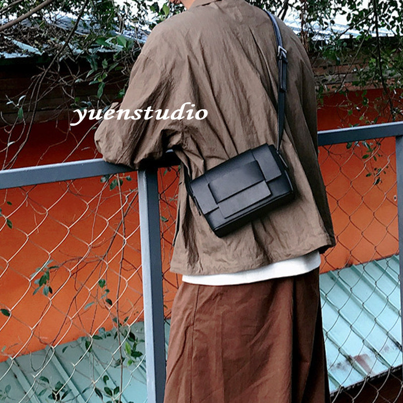 YUEN niche high-end men and women retro messenger bag light luxury small square bag simple and versatile one-shoulder small bag neutral trend