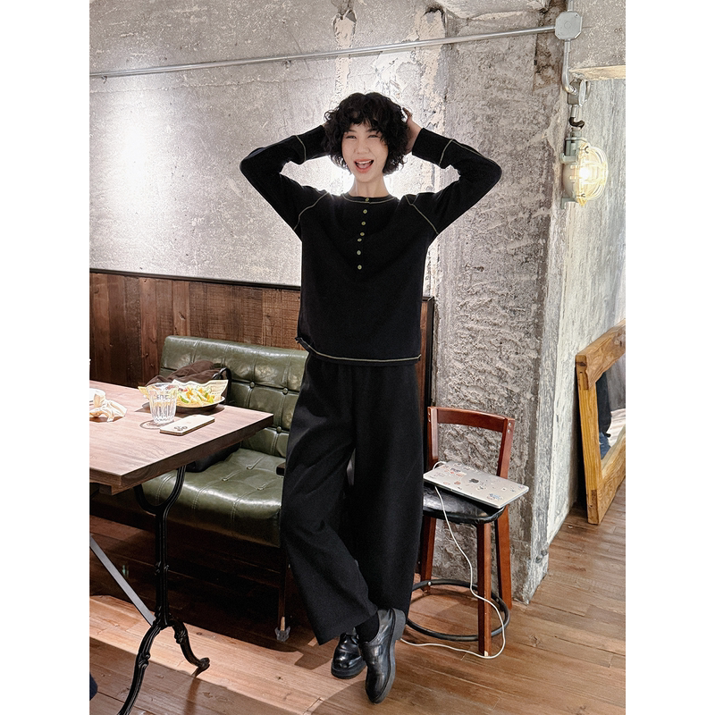 Tt Designer [Oxygen Feel] Skin-Friendly and Comfortable Long-Staple Cotton Knit Sweater for Women, Autumn Color-Blocked Inner Layer Base Shirt