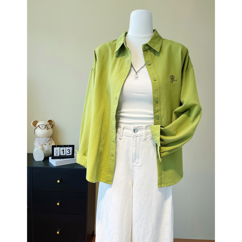 Avocado Green Shirt for Women Early Autumn 2026 New Style Loose Button-Up High-End Niche Embroidered Fashion Layered Top