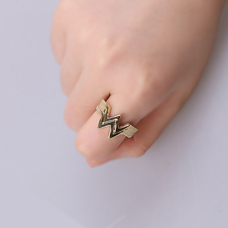 Wonder Woman Around Diana Same Ring cos Around Couple Ring cos Ring Love Superwoman Headdress badge