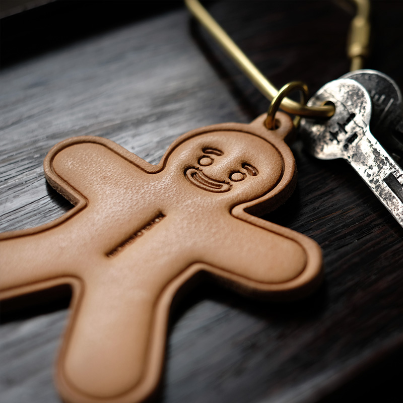 KONGLONGMOGU vegetable tanned cowhide brass creative soft cute healing Christmas gift handmade gingerbread man keychain