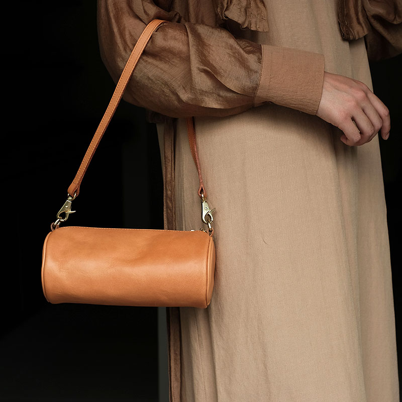 KONGLONGMOGU full leather handmade vegetable tanned cowhide mobile phone bag ladies zipper fashion cylinder mini armpit bag