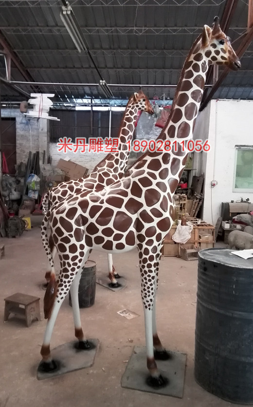 Simulation giraffe sculpture model fiberglass animal sculpture model garden park sculpture handicraft decoration