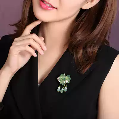 Yan Yu Jiangnan green brooch women's coat pin buckle accessories scarf buckle Joker shawl buckle cardigan decoration