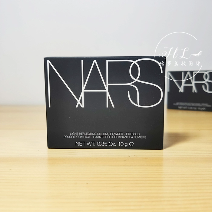 Phấn nền NARS NARS mới phấn nền nhẹ trong mờ Phấn nền trang điểm Na Ding kiềm dầu kiểm soát dầu sáng trắng bánh 10g - Bột nén