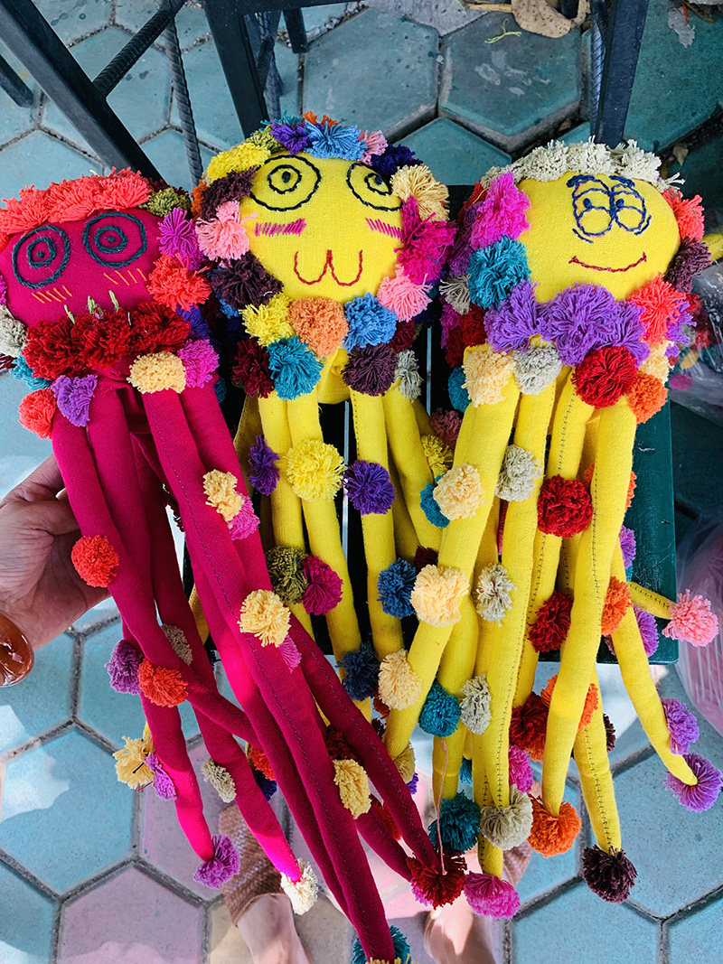 Handmade Spurs in Thailand Embroidered Eight Paws Octopus Doll Pendulum