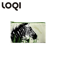 Маленькая зебра, жираф