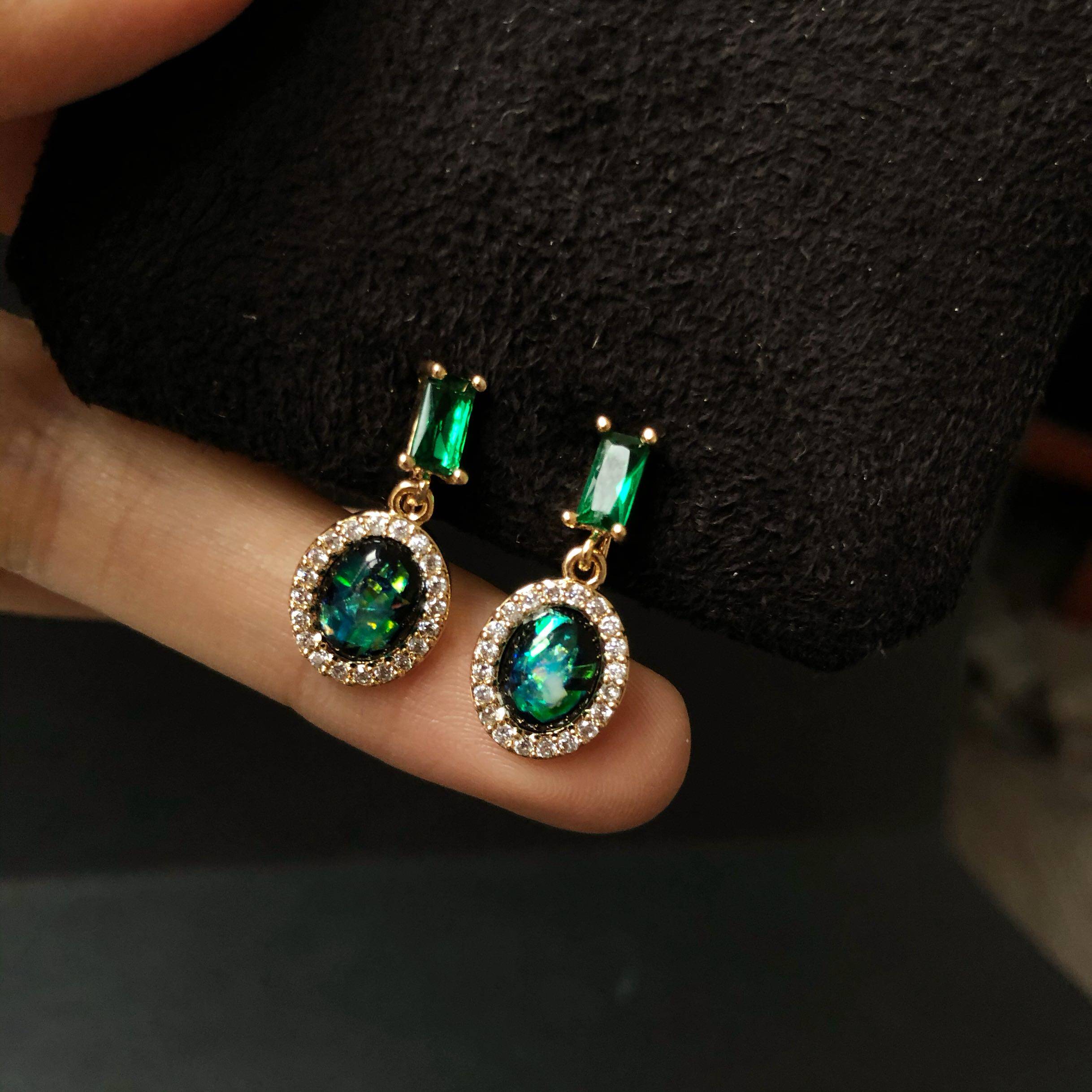 Earless piercing mosquito coil ear clip woman made opal import 14K gold high color preservation painless retro temperament