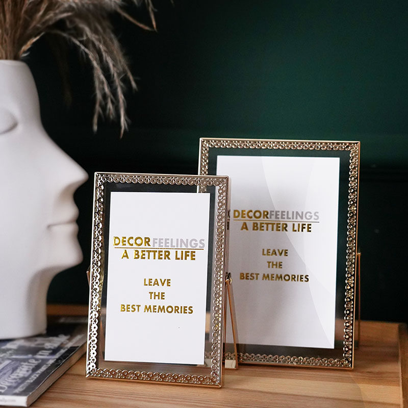 Faring Home Nordic Metal Bracket Golden Lace Creative Photo Frame Modern Fashion Light Lavish Picture Frame Table Swing Table