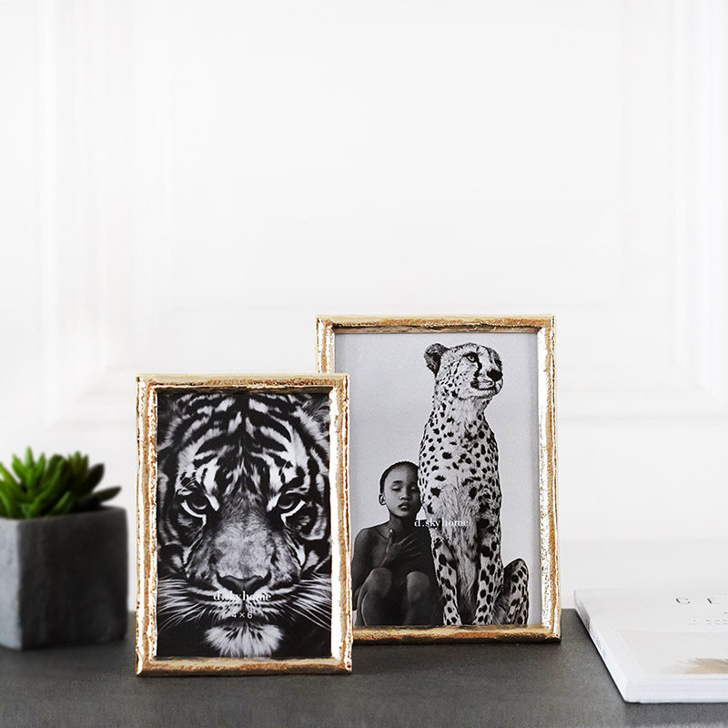 Nordic minimalist gold metal extravaganza Fancy Photo Frame Creative Home Accessories Decorative photo frame Pendulum Pendulum