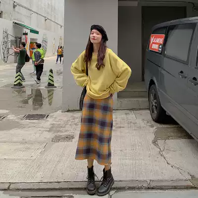 Red people hall high waist skirt women 2021 New Korean version of retro casual plaid long version temperament thin skirt