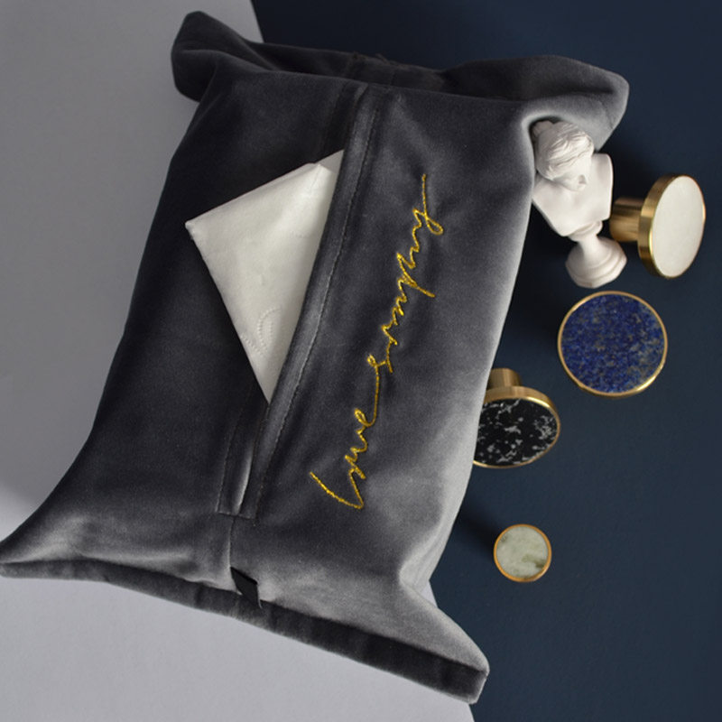 Nordic ins paper towels extraction style toilet paper bag gold velvet cloth art Extraction toilet paper box Extravagant Sample room Filmed Props