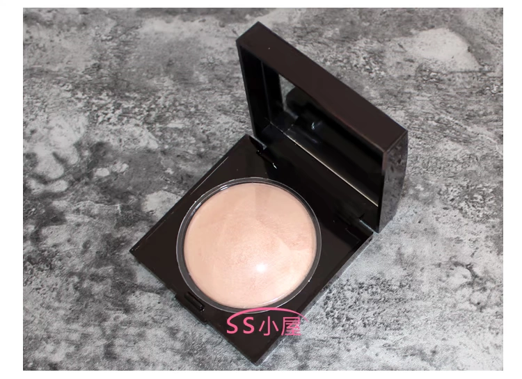 Laura Mercier Roller LM Bột năng lực sửa chữa ánh sáng cao để làm sáng màu01