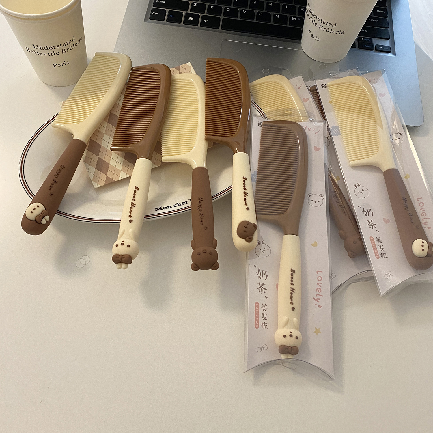 Xin Help groceries Groceries Creative Cute Cartoon Milk Tea Color Comb Students Portable Plastic Makeup Comb Smooth Hair Comb
