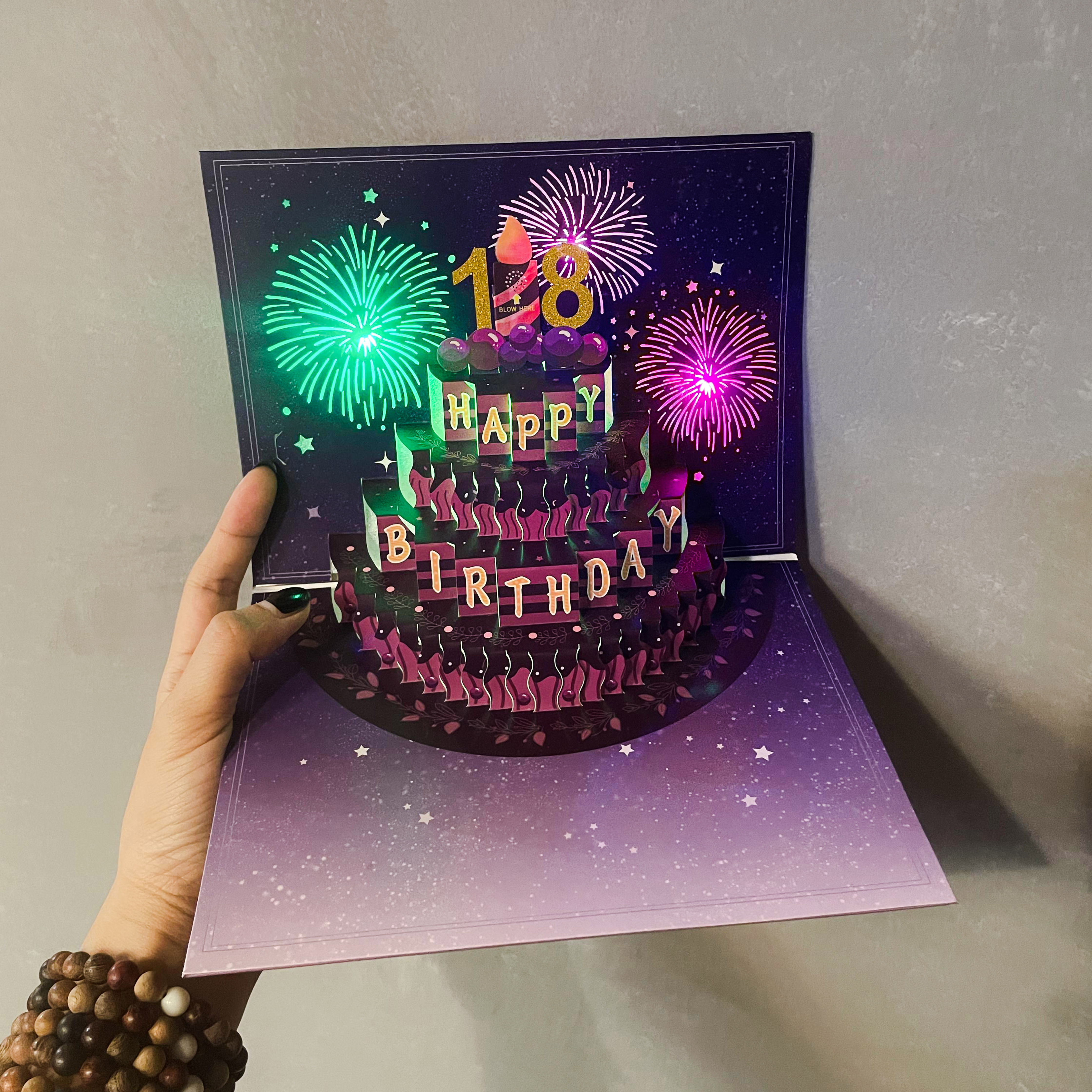誕生日の立体的なクリエイティブなグリーティングカード、高級紙の彫刻、手作りのDIYの祝福のギフト、音楽の花火の絶妙なカード