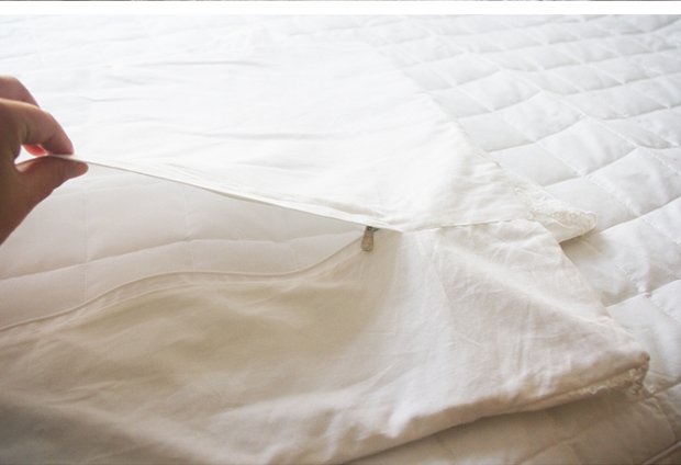 Cotton vải bông trắng ren ren gối đơn làm mới tươi 40 nhân dân tệ một cặp gối cao su non cho trẻ sơ sinh