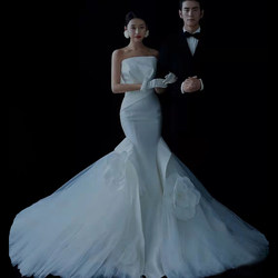 2021 new movie studio theme clothing Gao Ding Korean version of wedding photography couple photo tube top fishtail camera dress