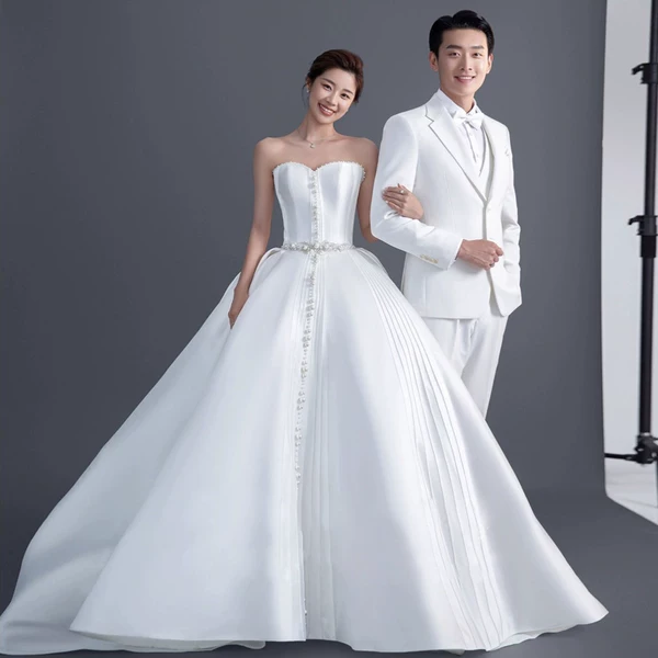 Товары от 红尘恋贝影楼主题服装婚纱礼服