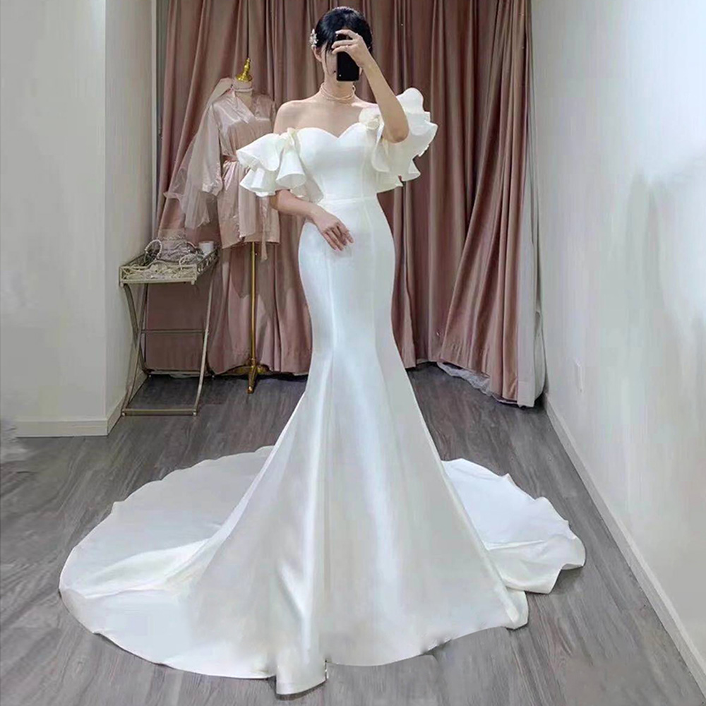 2021 New temperament briefing of the new style bride of Korean Princess wind out of the door dress and tail of the satin