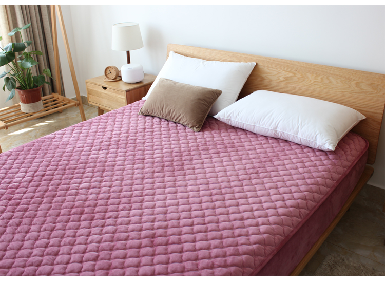 Mùa thu và mùa đông dày ấm pha lê nhung giường, không trượt nệm quilt quilt Simmons bảo vệ bìa giường pad bìa