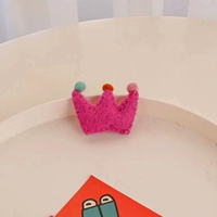 Розовая красная корона брошь