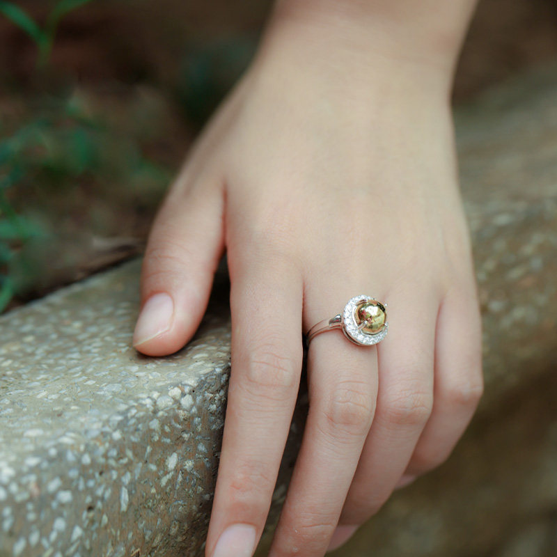 Tai Lean 14 Years Old Shop Thai Buddhist Dragon Lady History Opanakinnen Ring Silver Mercurial Gold Pearl