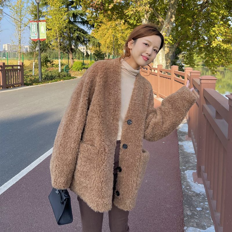 Australian lamb fur 2022 winter new fur one women's mid-length sheep shearing coat v-neck cardigan