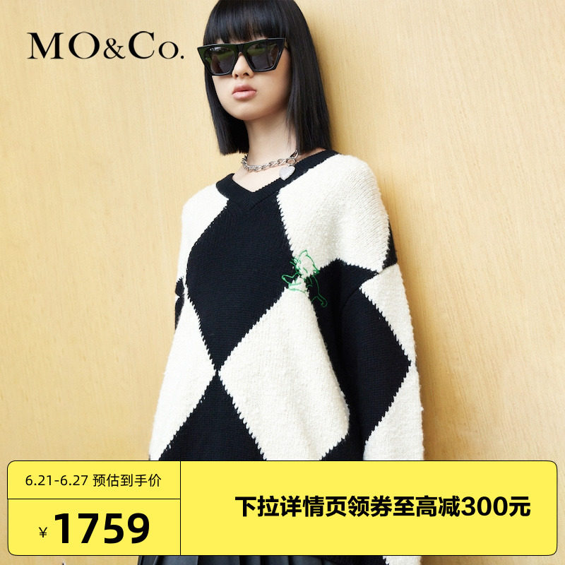 MOCO2021 winter new pint black and white rhomboid Embroidered Cat Loose V collar wool sweater Beauty Nowool