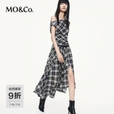 Платье MOCO, новинка осени 2025, клетчатая косая складка на плечах, асимметричный разрез и пояс MBE3DRS044