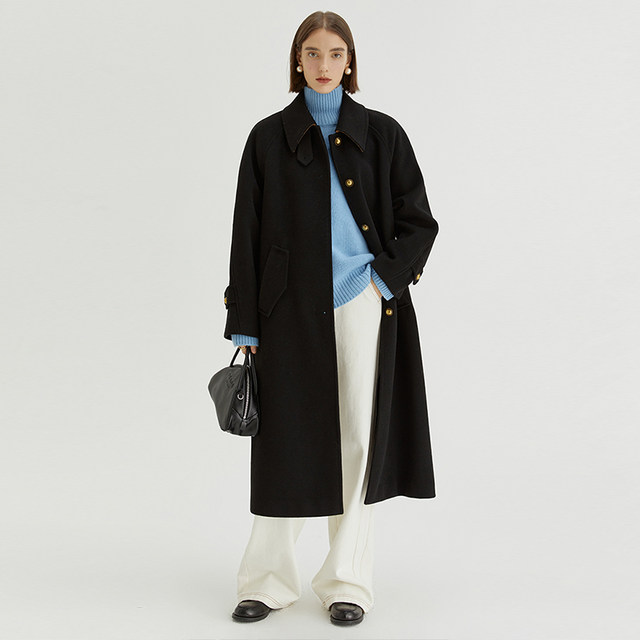 Fan Luo 2023 new winter woolen coat for women Hepburn style contrasting lapel design mid-length woolen coat