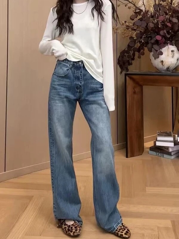 7Th7332 European Goods 2026 Spring Light-Colored Washed Slimming Flared Ripped Straight-Leg Jeans for Women, Thirteen Rows